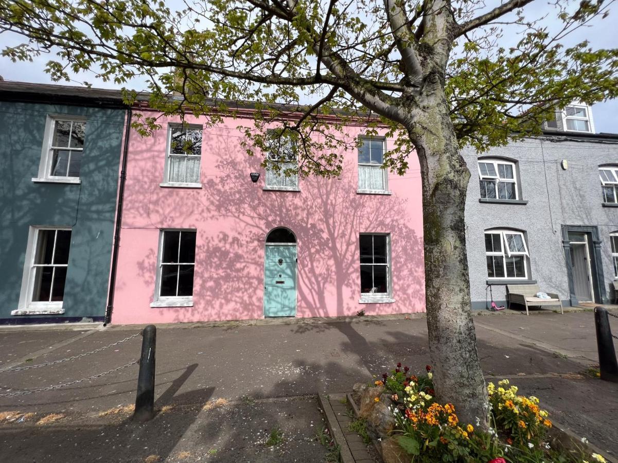 Unique Townhouse With Large Garden Down To The Sea Villa Killough Eksteriør billede