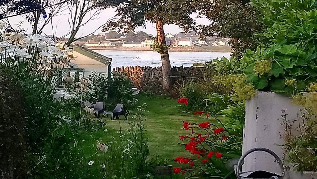 Unique Townhouse With Large Garden Down To The Sea Villa Killough Eksteriør billede